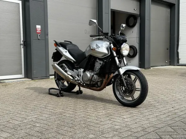 2005 Honda CBF 500, CBF500. Lage km, Nieuwe Banden - € 1.600 (1/1)