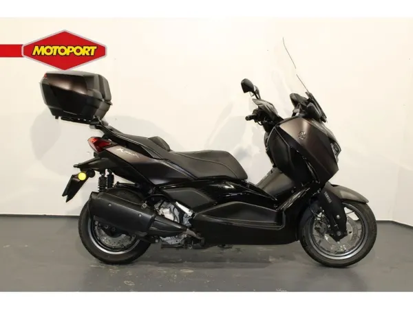2024 Yamaha X Max 300 Tech Max - €7,490 (1/1)