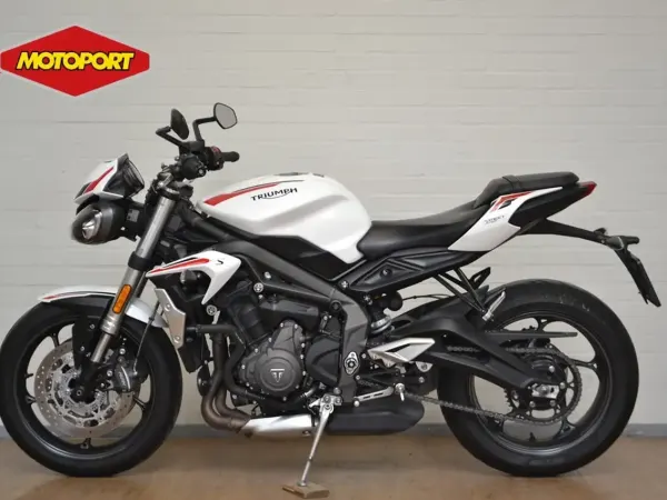 2022 Triumph Street Triple S - € 8.499 (1/1)