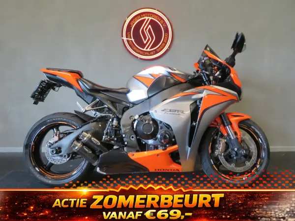 2011 Honda CBR 1000 RR Fireblade - € 9.350 (1/1)