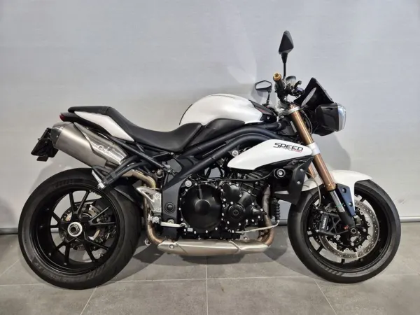 2012 Triumph Speed Triple 1050 - € 5.990 (1/1)