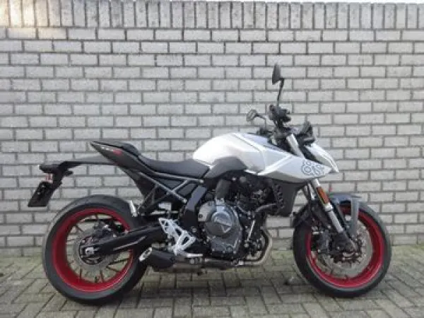 2025 Suzuki GSX 8S - € 8.795 (1/1)