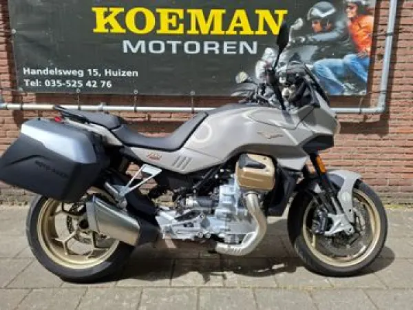 2023 Moto Guzzi V 100 Mandello Aviazione Navale - € 13.900 (1/1)
