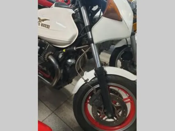 1985 Moto Guzzi 1000 LE Mans - € 4.500 (1/1)