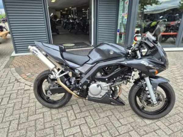 2006 Suzuki SV 650 S - € 3.950 (1/1)