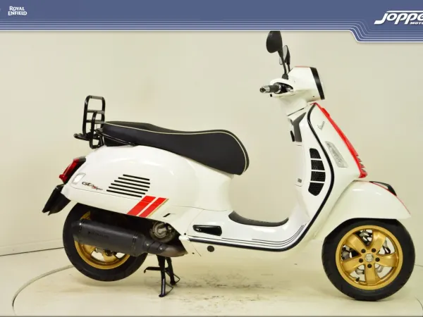 2021 Vespa GTS300 - €4,995 (1/1)