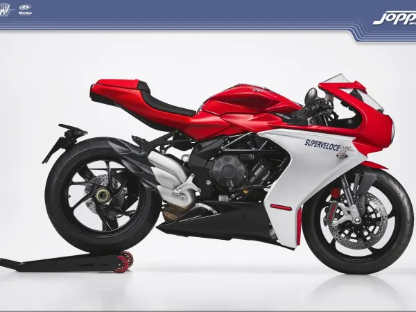 2022 MV Agusta Superveloce - €25,100 (1/1)