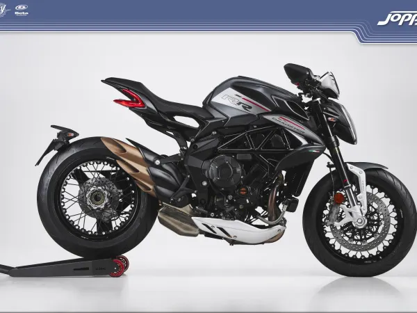 2021 MV Agusta Dragster RR SCS - €22,850 (1/1)