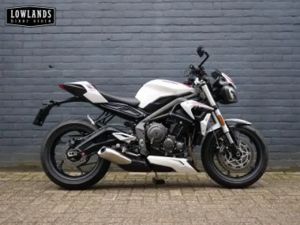 2023 Triumph Street Triple S - € 8.995 (1/1)