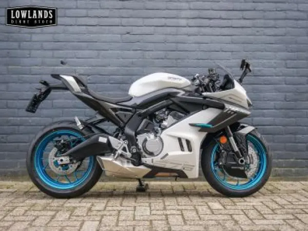 2026 Cfmoto 675 SR-R - € 8.499 (1/1)
