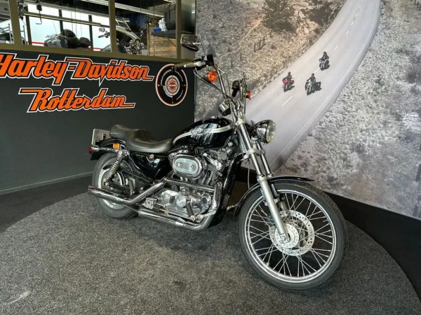 2003 Harley-Davidson Sportster Custom XL 1200 C - € 7.990 (1/1)