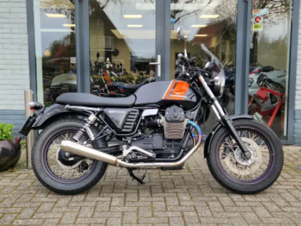 2016 Moto Guzzi V7 II Special ABS 35kW - €6,990 (1/1)