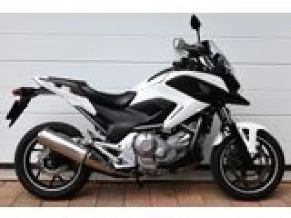 2013 Honda NC 700 - €987,654 (1/1)