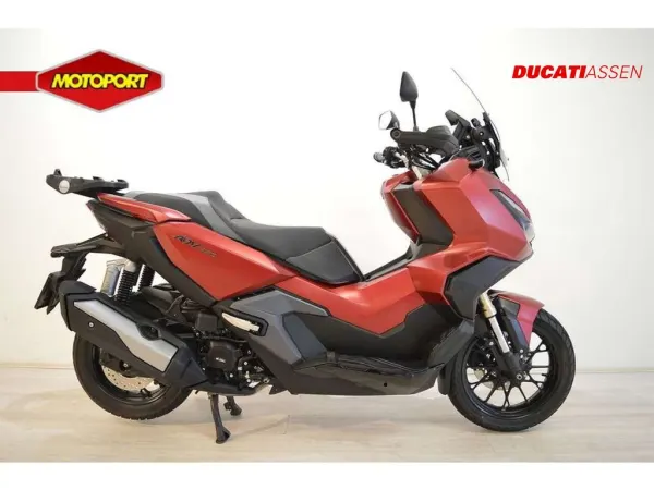 2023 Honda ADV 350 - €6,990 (1/1)