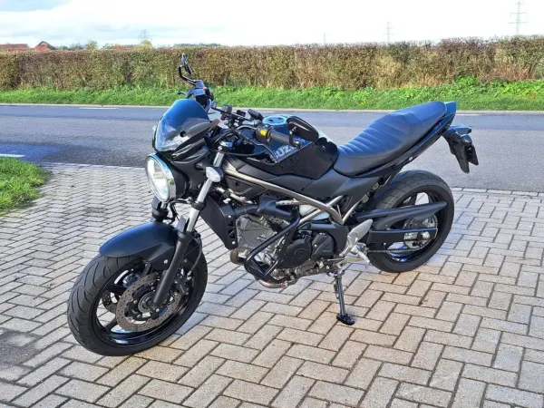 2023 Suzuki SV 650 - € 6.000 (1/1)