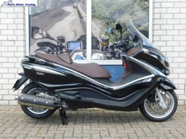 2016 Piaggio X 10 500 Executive ABS - €6,250 (1/1)