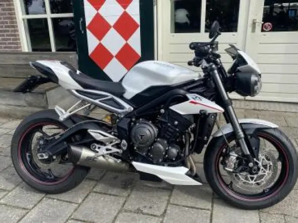 2019 Triumph Street Triple RS - €9,690 (1/1)