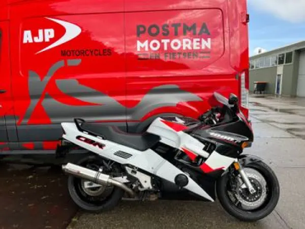 1996 Honda CBR 1000 F - €1,795 · Bidding (1/1)