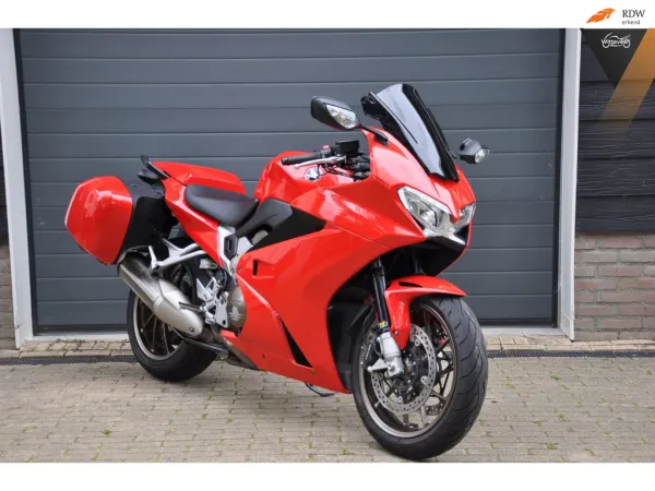 2015 Honda VFR 800 - € 5.990 (1/1)