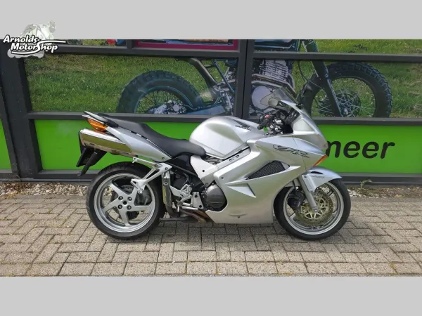 2002 Honda VFR 800 FI Vtec - € 3.795 (1/1)