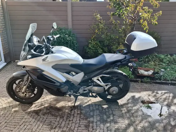 2014 Honda VFR 800 - € 5.000 (1/1)
