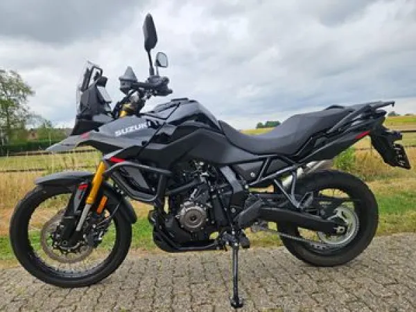 2025 Suzuki V-Strom 800 DE - €10,990 (1/1)