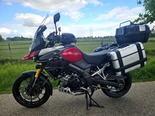 2015 Suzuki v Strom dl 1000 - € 7.550 (1/1)