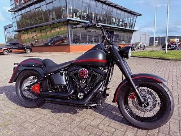 2005 Flstf Fatboy Black Edition - €11,950 (1/1)