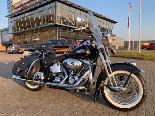 2001 Flsts Softail Heritage Springer Classic - €14,950 (1/1)