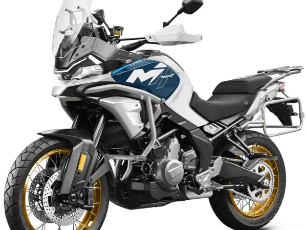 2026 Cfmoto 700 MT Adventure - € 7.999 (1/1)