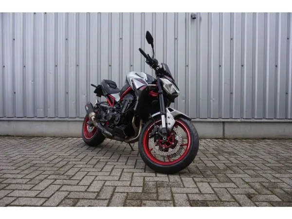 2023 Kawasaki Z900 - €8,400 (1/1)