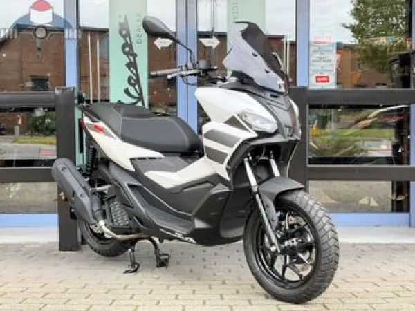2026 Aprilia SR GT 200 - €4,130 (1/1)