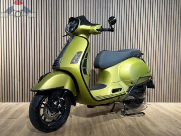 2023 Vespa GTS 300 HPE - €6,450 (1/1)