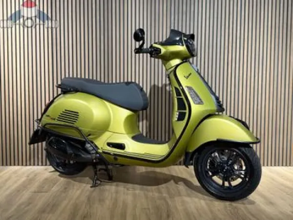 2023 Vespa GTS 300 HPE - €6,450 (1/1)