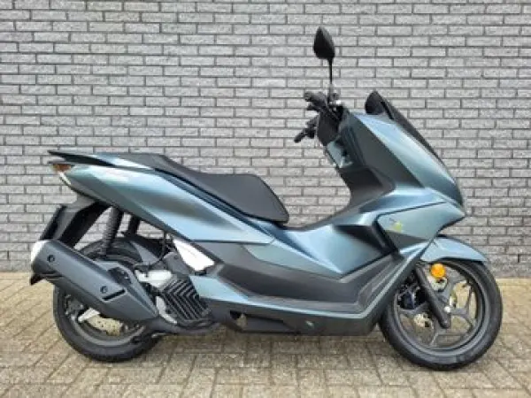 2025 Honda PCX 125 - € 3.250 (1/1)