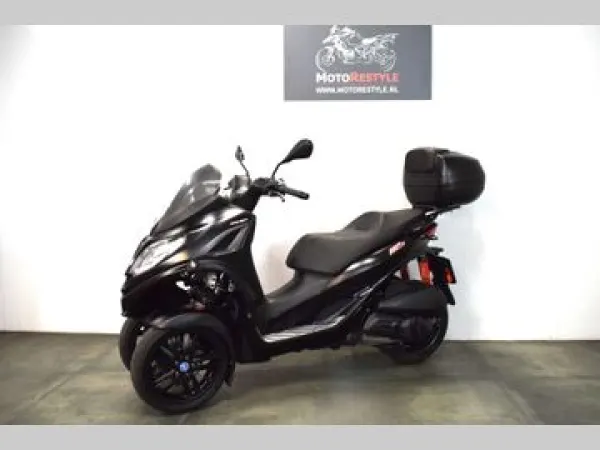 2021 Piaggio MP3 300 HPE Sport - € 4.650 (1/1)