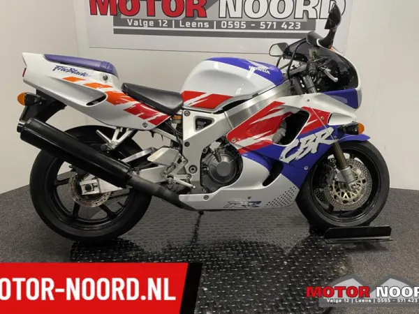 1993 Honda CBR 900RR Fireblade SC28 1e Model - € 7.290 (1/1)