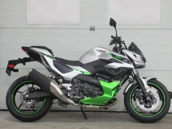 2026 Kawasaki Z 7 Hybrid - €6,999 (1/1)
