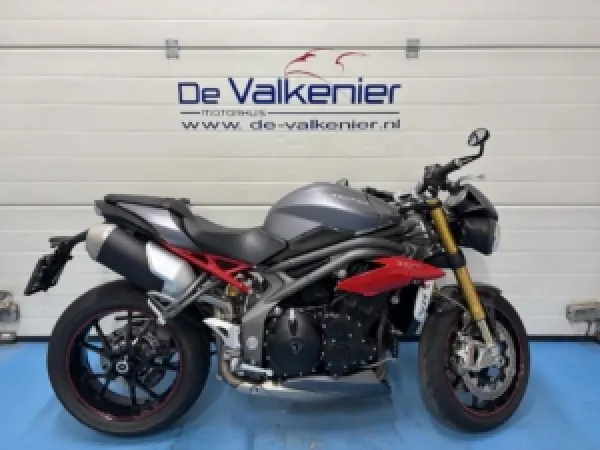 2016 Triumph Speed Triple R - € 8.990 (1/1)