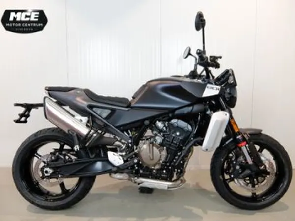2026 Husqvarna Svartpilen 801 - € 9.990 (1/1)