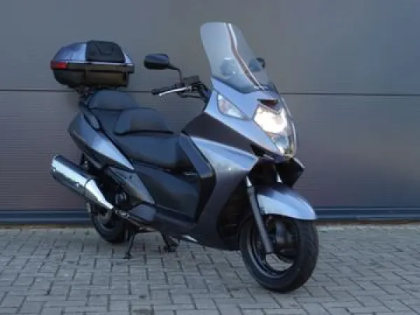 2006 Honda FJS 400 Silverwing - € 2.499 (1/1)