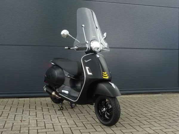 2021 Vespa GTS Super Tech 300 - € 5.999 (1/1)