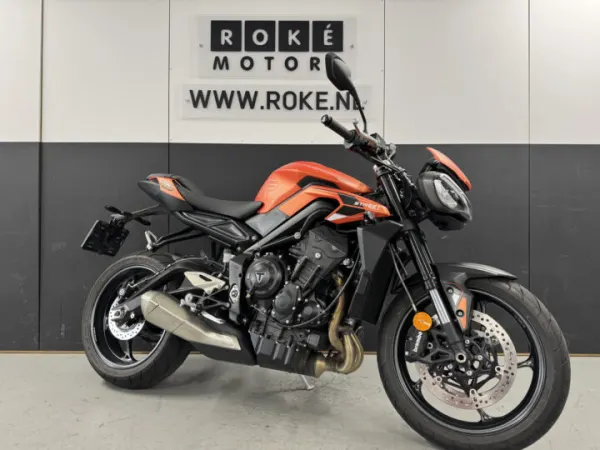 2025 Triumph Street Triple R - €9,999 (1/1)