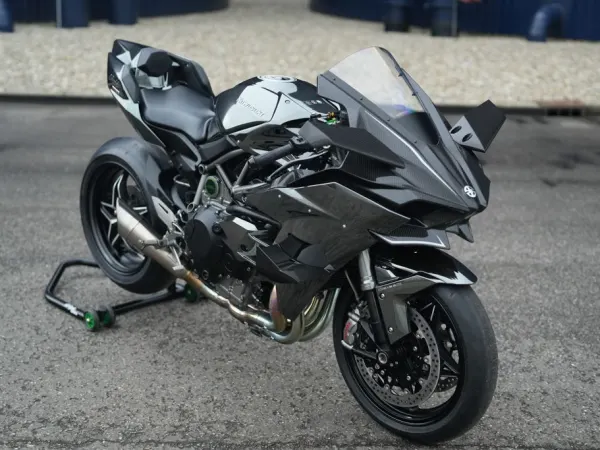 2016 Kawasaki H2 R | 2016 | Nieuw | 310PK 400kmh - € 59.490 (1/1)