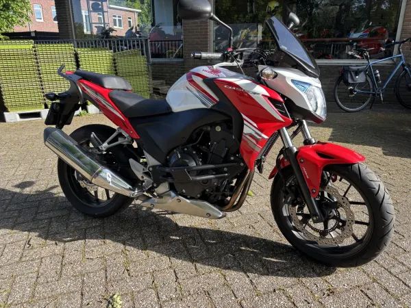 2015 Honda CB 500 F ABS CB500FA CB500 Tricolore 2015 N - Gereserveerd (1/1)