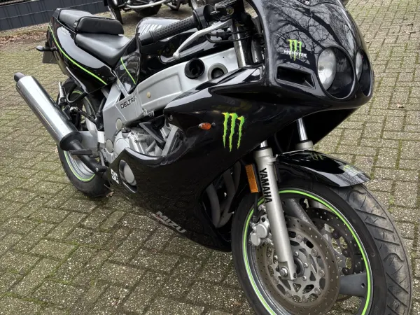 1991 Yamaha FZR 600 - € 1.500 (1/1)