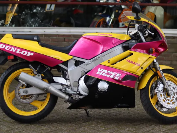 1992 Yamaha FZR600 - Price on request (1/1)