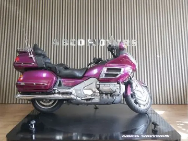 2004 Honda Gl 1800 Goldwing - € 6.950 (1/1)