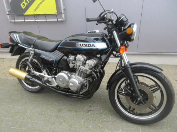 1982 Honda CB 750F - € 4.250 (1/1)