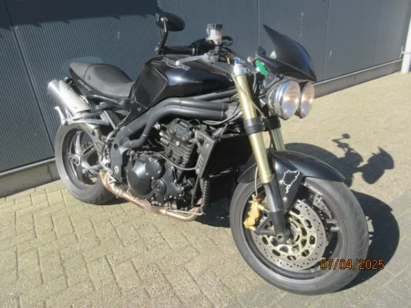 2005 Triumph Speed Triple 1050 - € 4.450 (1/1)